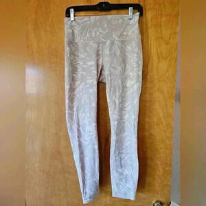 Lululemon Wunder Under High Rise Crop Shadow Leaf Light Ivory Muse/Light Ivory M